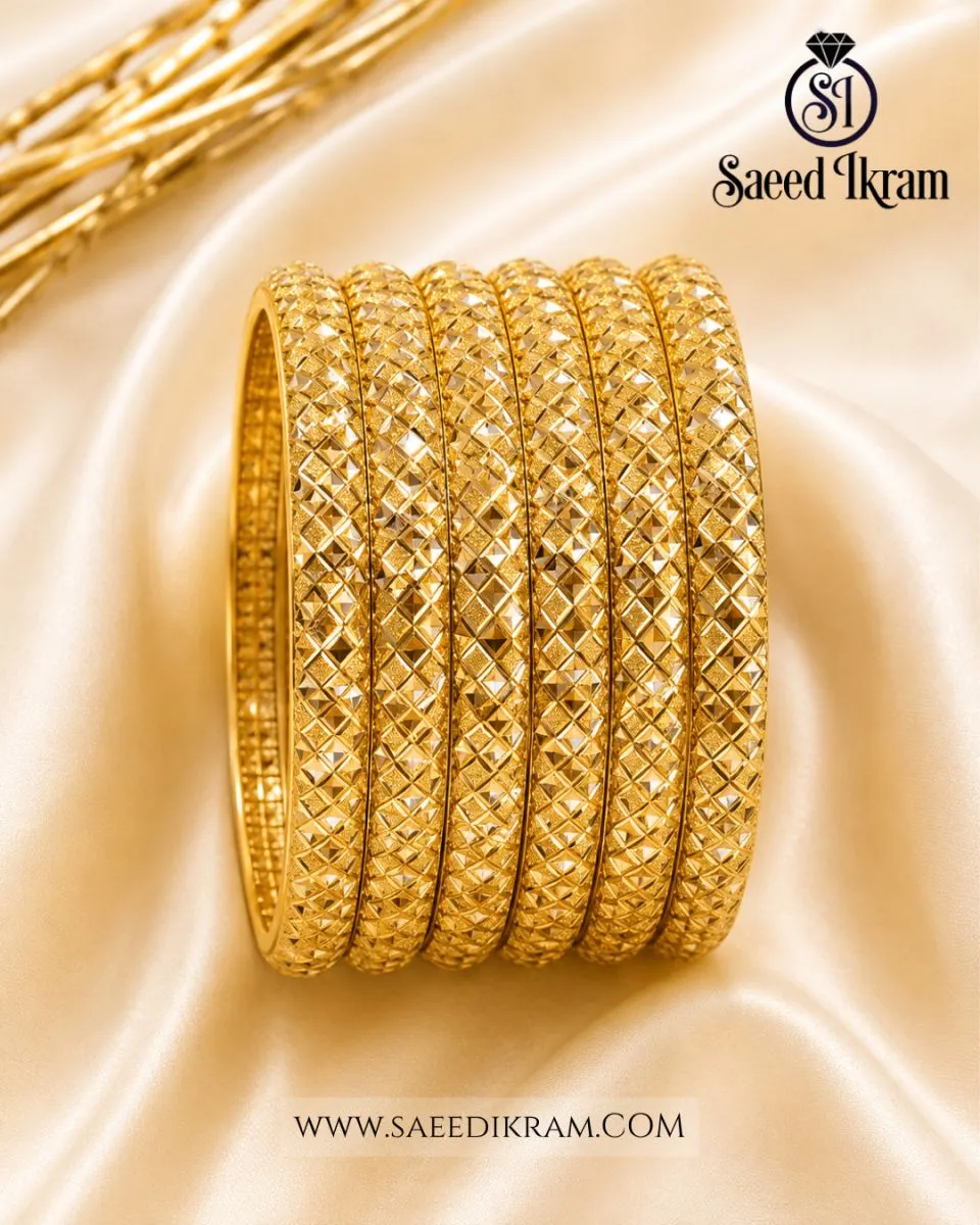 Sweet Beauty Gold Bangles