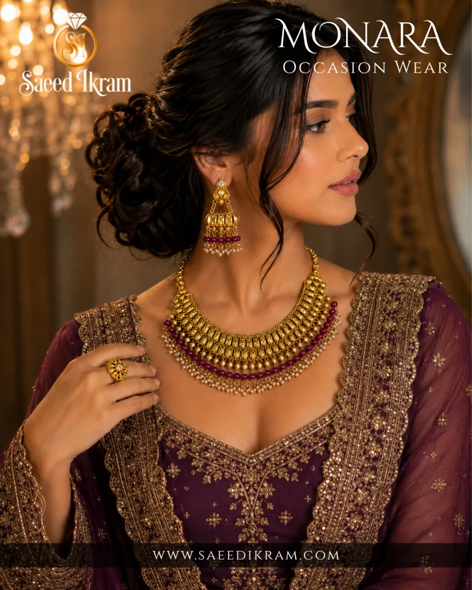 Elegant Grace Gold Necklace Set