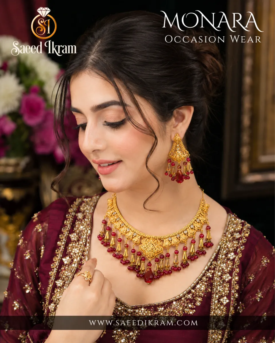 Timeless Grace Gold Necklace Set