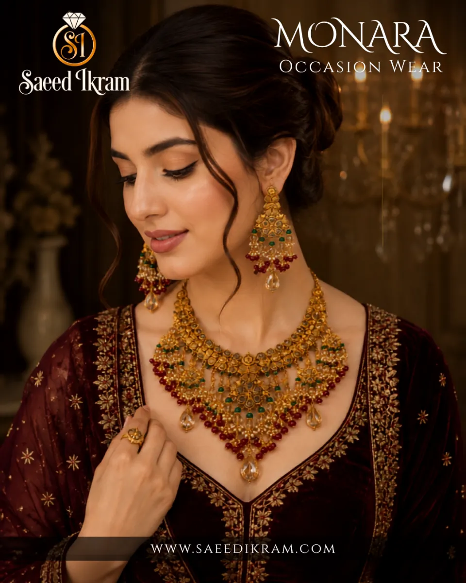 Timeless Beauty Gold Necklace Set