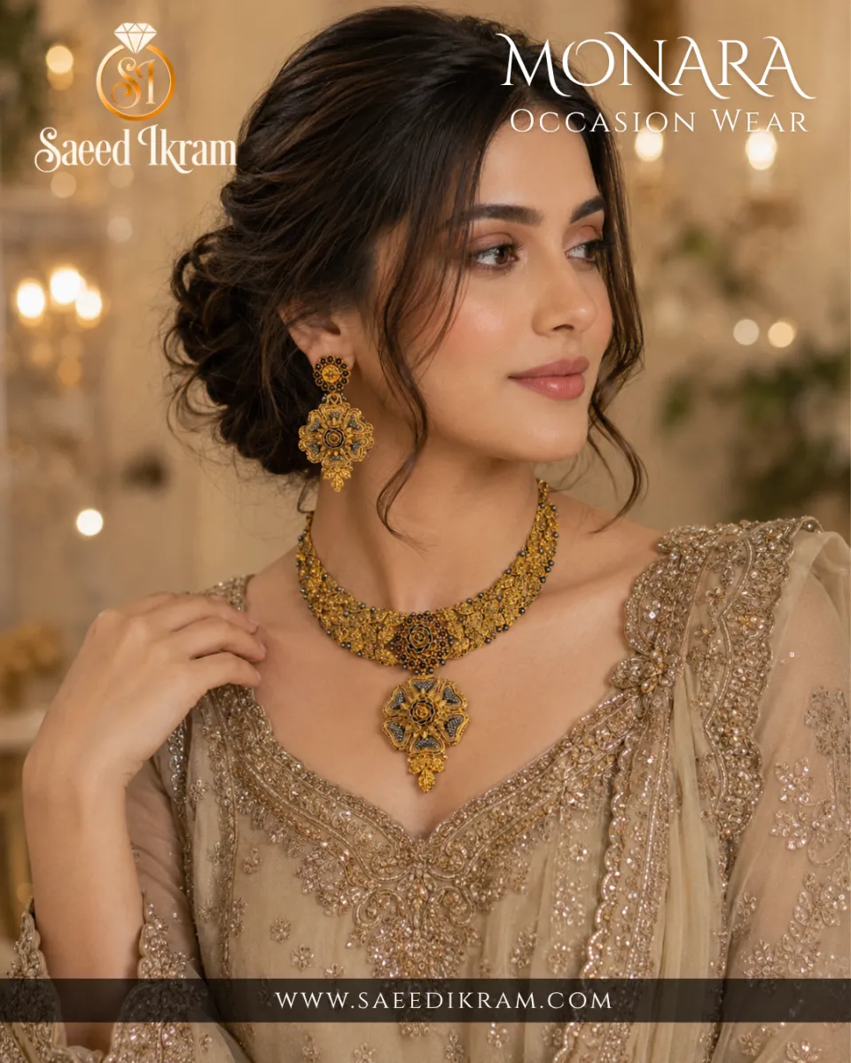 Royal Aura Gold Necklace Set
