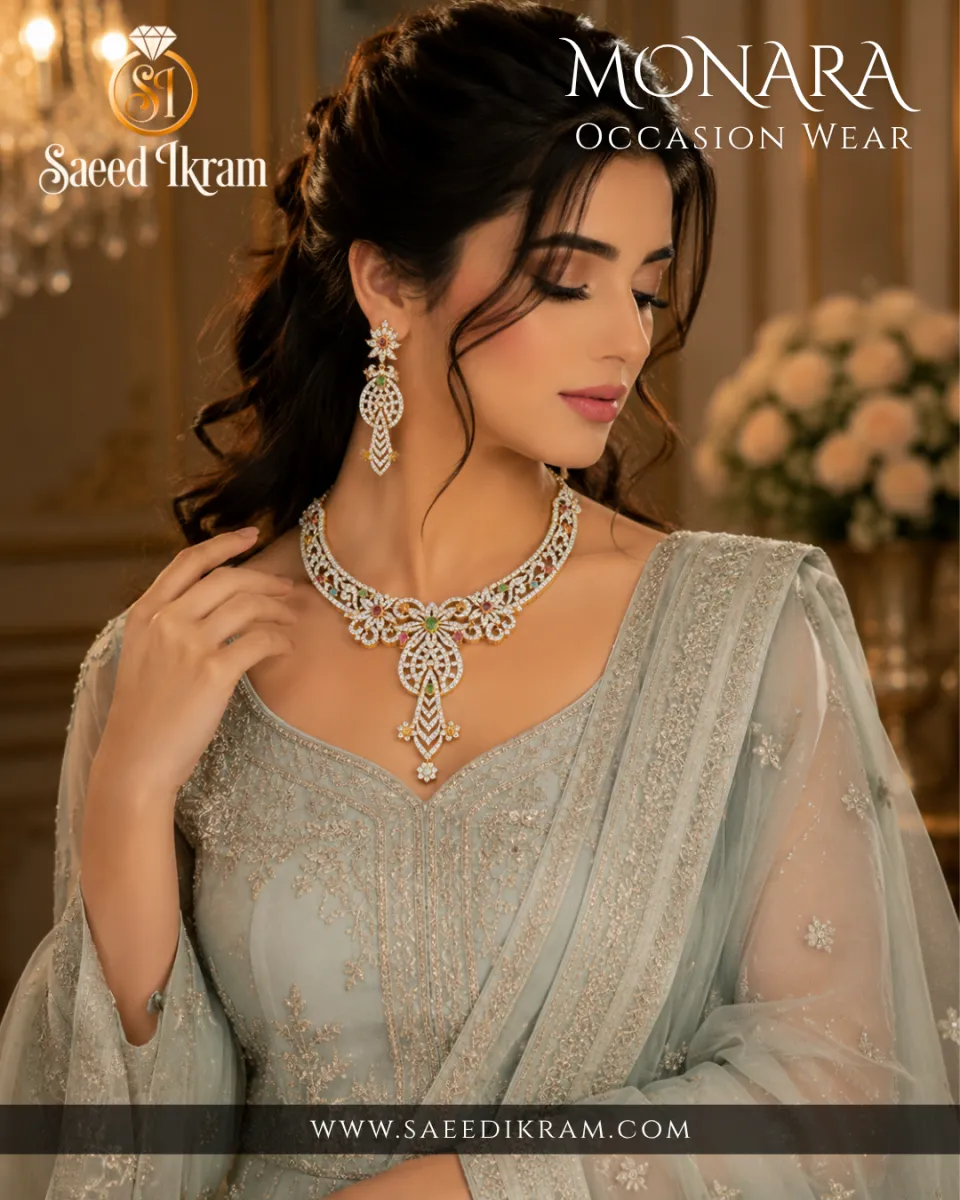 Lovely Gold Necklace Set