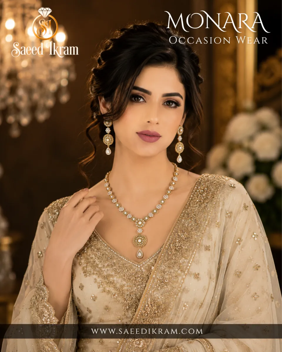 Simple Fancy Gold Necklace Set