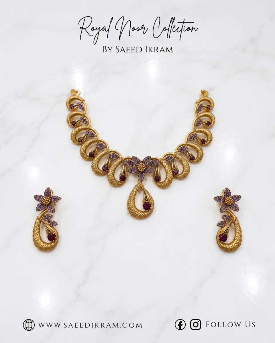 Fancy-necklace 094