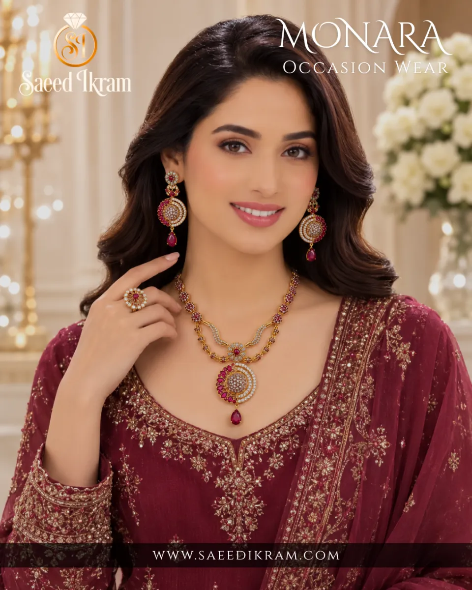 Fancy Gold Necklace Set