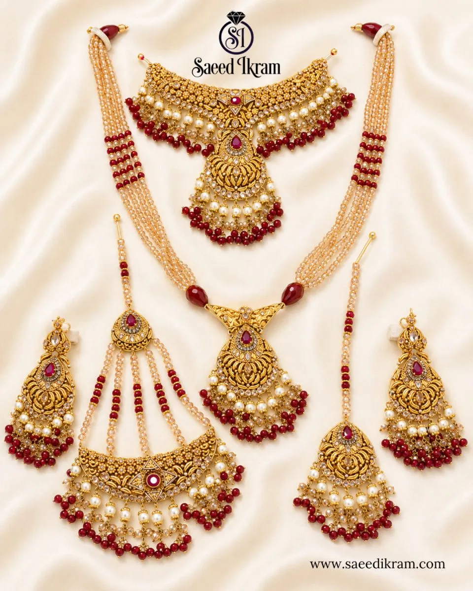 Fancy-necklace 106