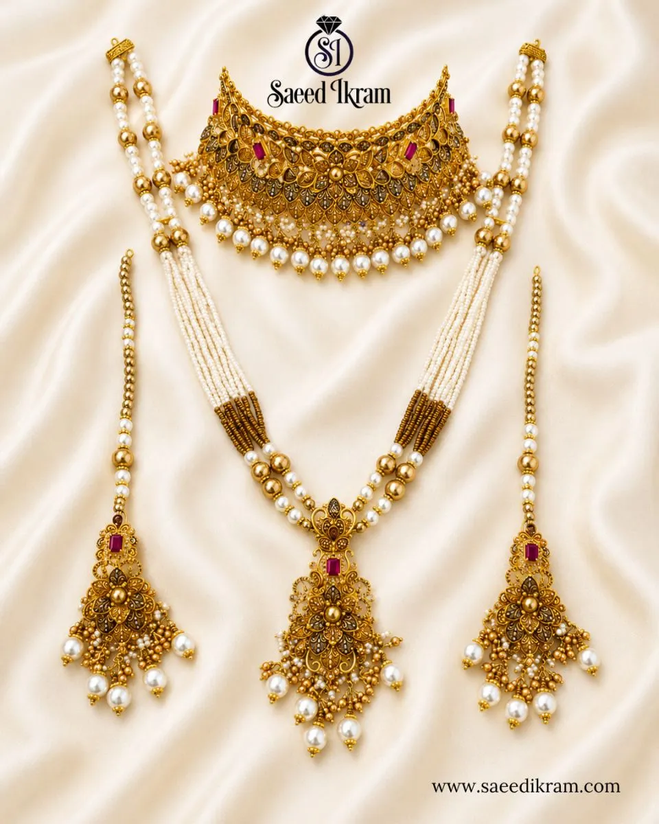 Fancy-necklace 109