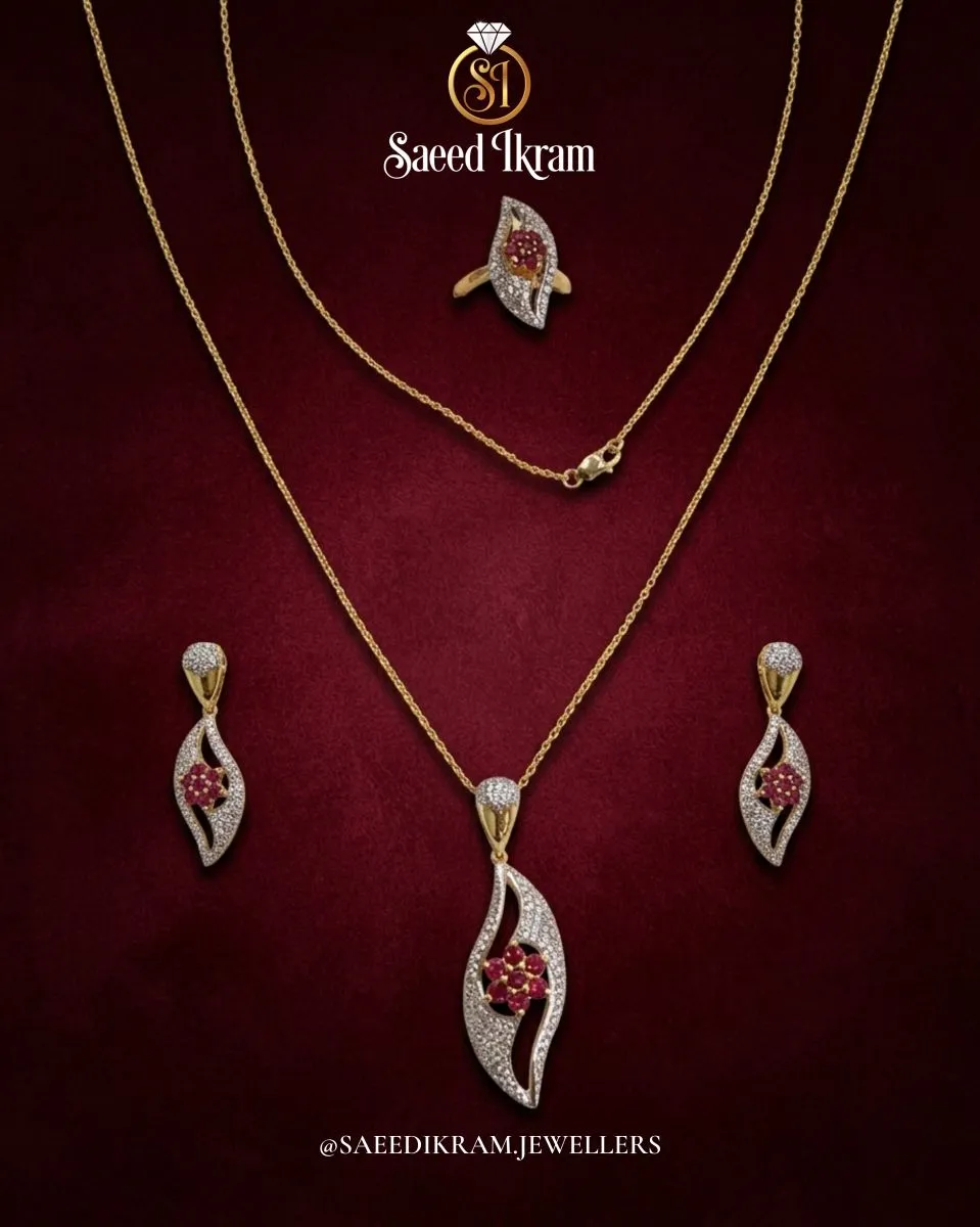 Gold Star Pendant